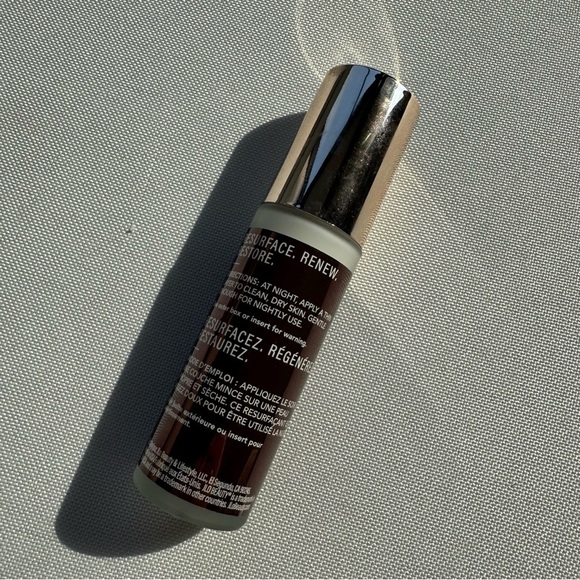 NWT JLo That Overnight Hustle AHA + BHA Resurfacer - Picture 3 of 3